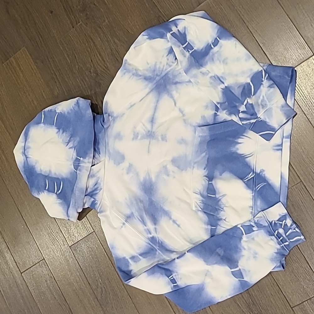 Gap Teen Blue and White Tie Dye Hoodie